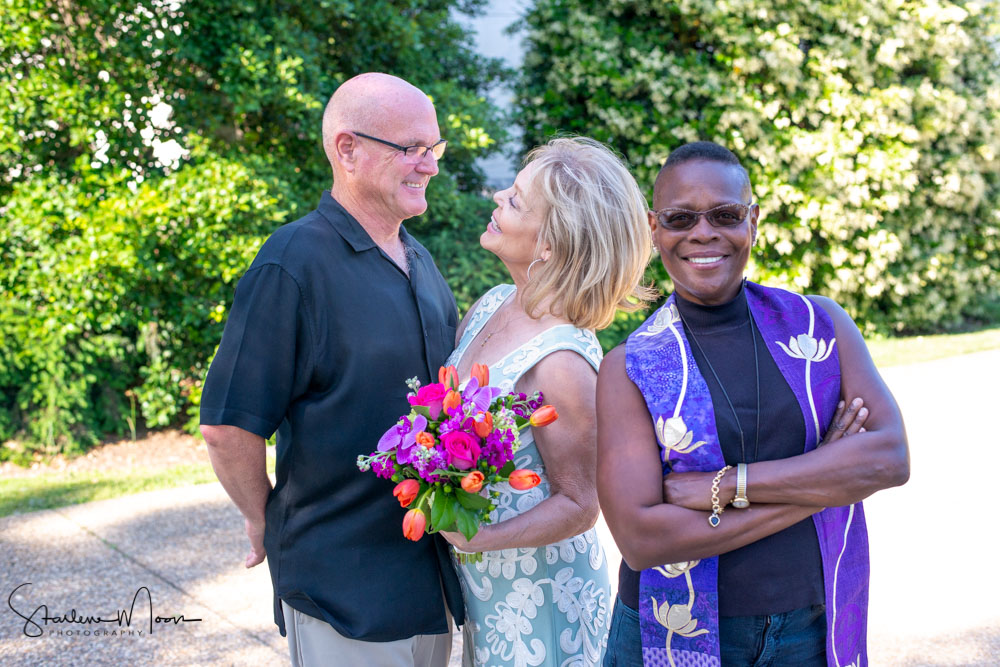 Texas couple celebrating their DC elopement at the Thomas Jefferson Memorial with award-winning officiant Starlene